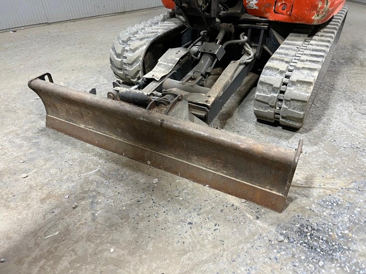 2020-kubota-kx040-4-image-13