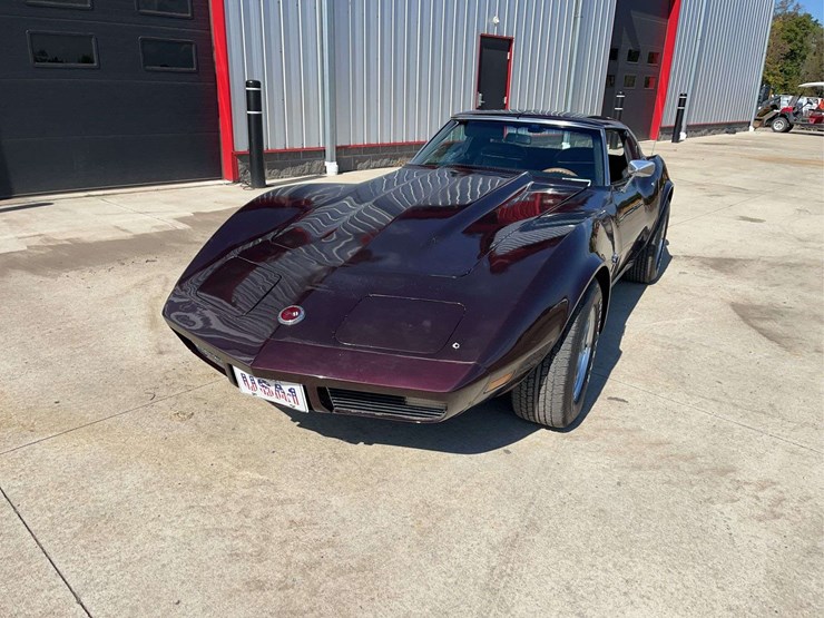 1973-chevrolet-corvette-image-2