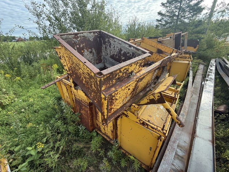 #1415-•-gomaco-gt3600-curb-machine-image-111