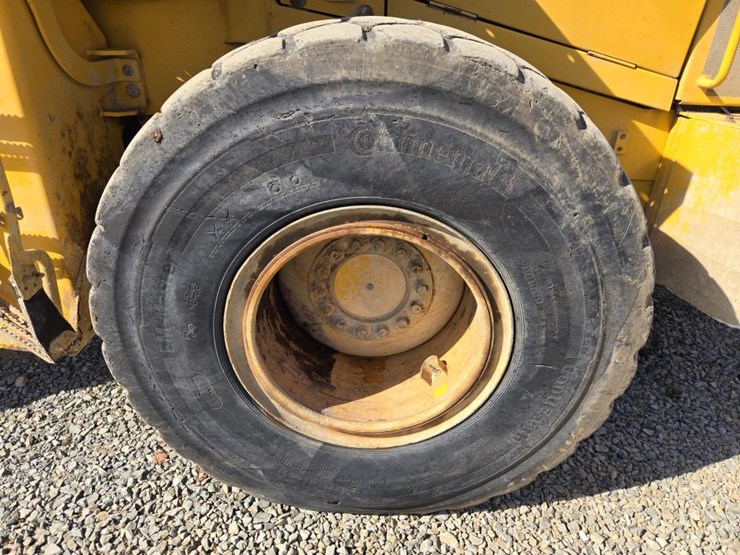 deere-624k-image-75