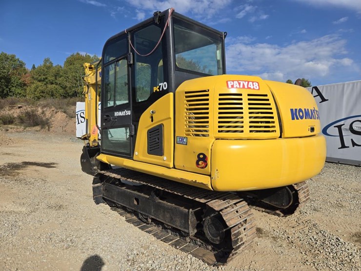 2012-komatsu-pc70-image-3