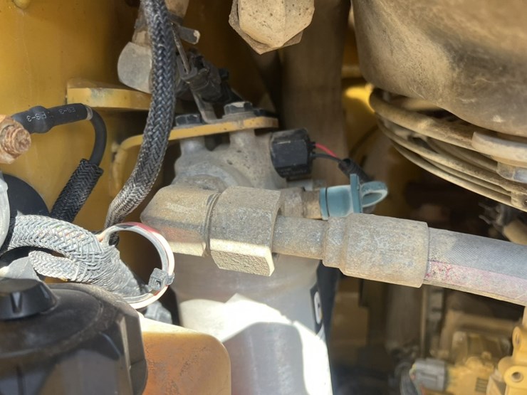 2012-caterpillar-272d-image-42