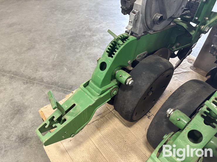 john-deere-1790-image-16