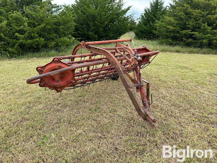 massey-ferguson-86-image-3