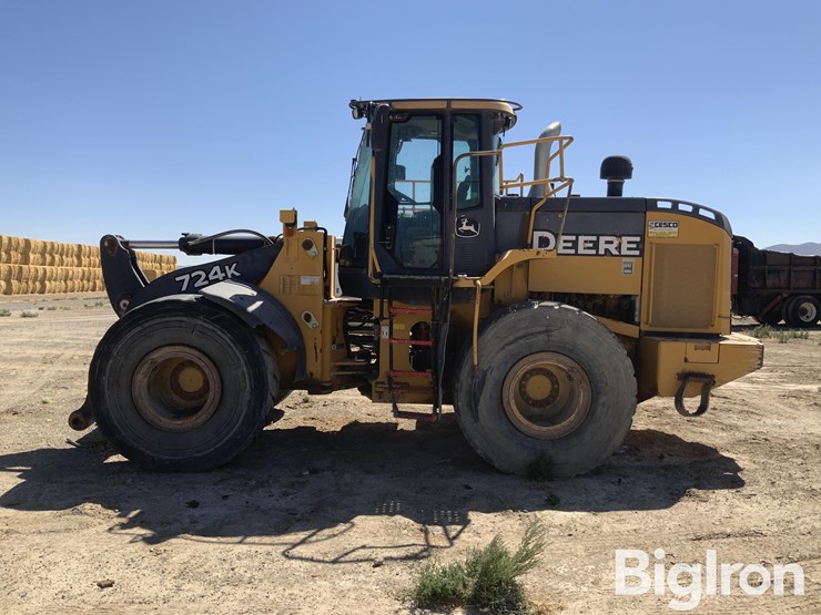 2012-deere-724k-image-8