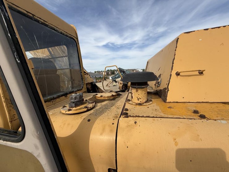 deere-790d-image-18