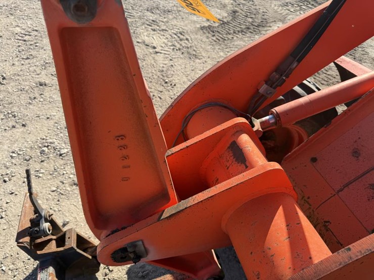 kubota-r520-image-10