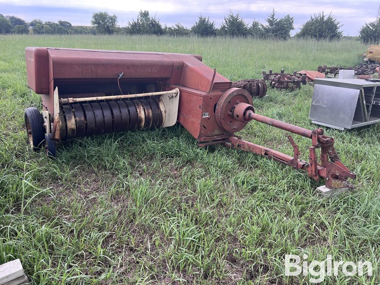 new-holland-271-image-3