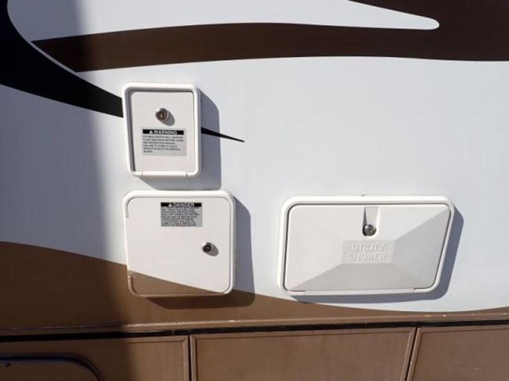 2007-big-foot-30mh26sl-26-ft-s/a-class-c-motorhome-image-100