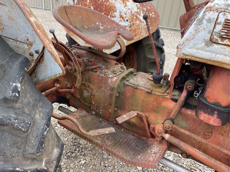 ford-8n-image-25