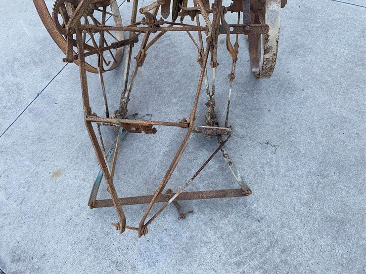 metal-horse-drawn-cultivator-image-8