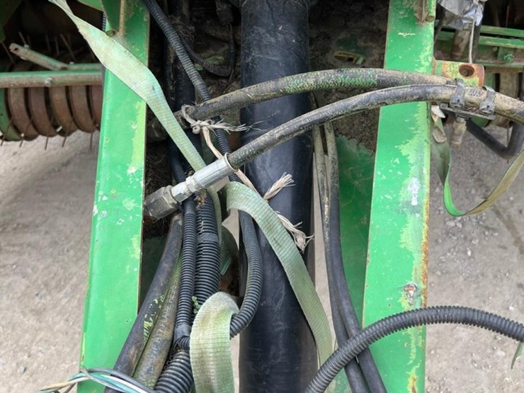 john-deere-567-image-12