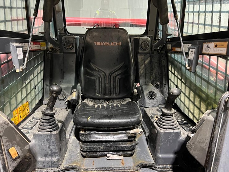 takeuchi-tl10v2-image-22