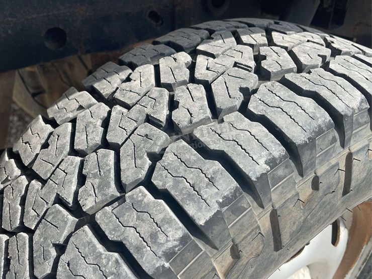 2017-ford-f150-image-21