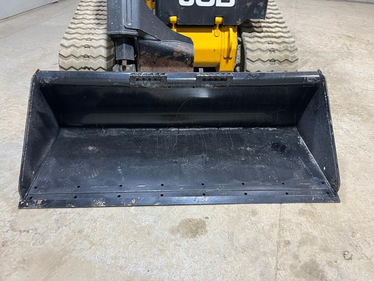 2023-jcb-3ts-8t-image-9