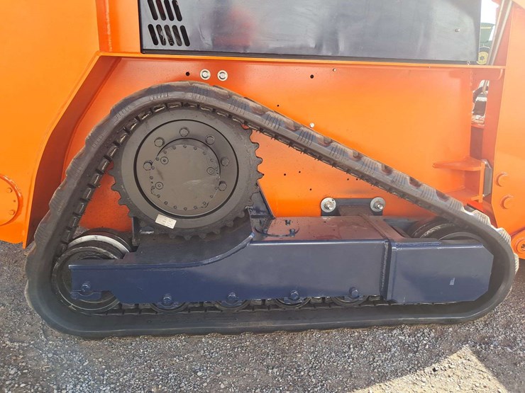 2024-case-ts50-skid-loader-image-6