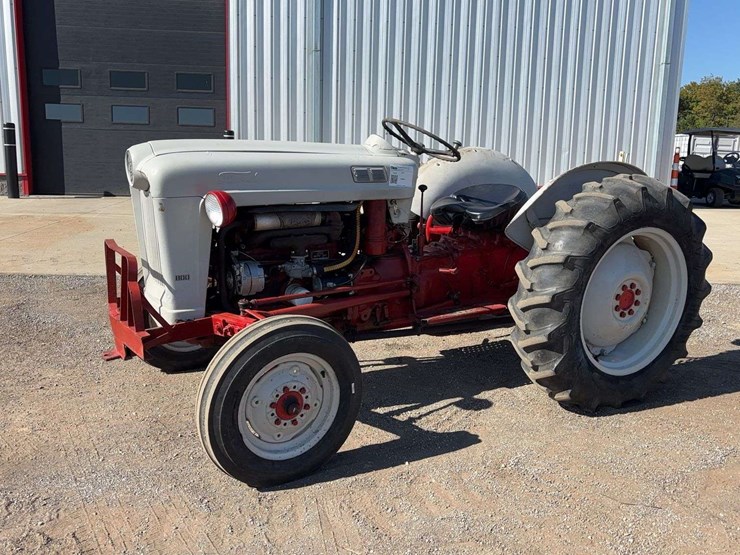 1950-ford-860-image-1