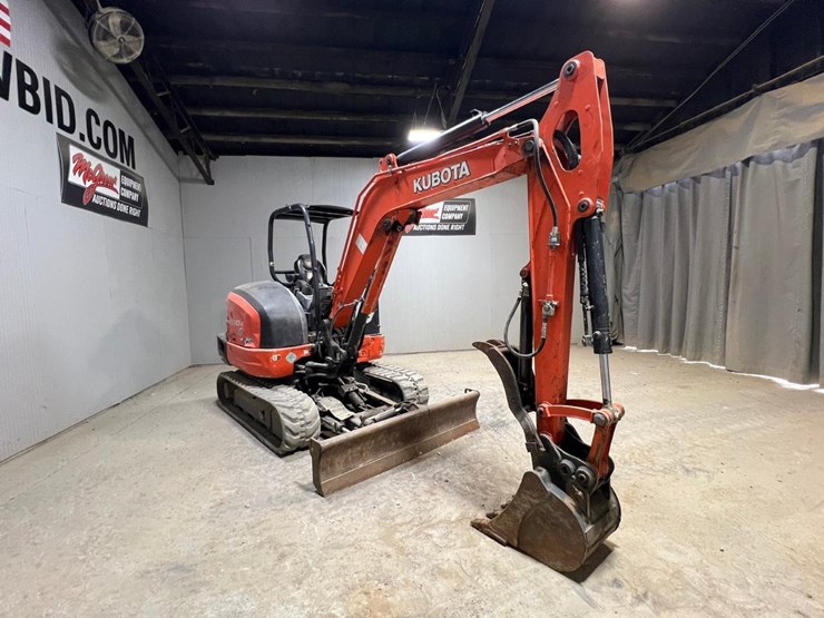 2020-kubota-kx040-4-image-7