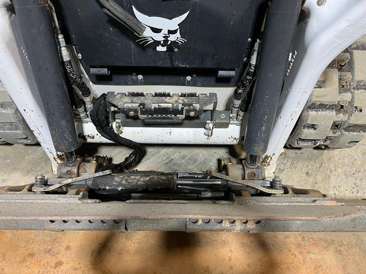 2021-bobcat-t76-image-10