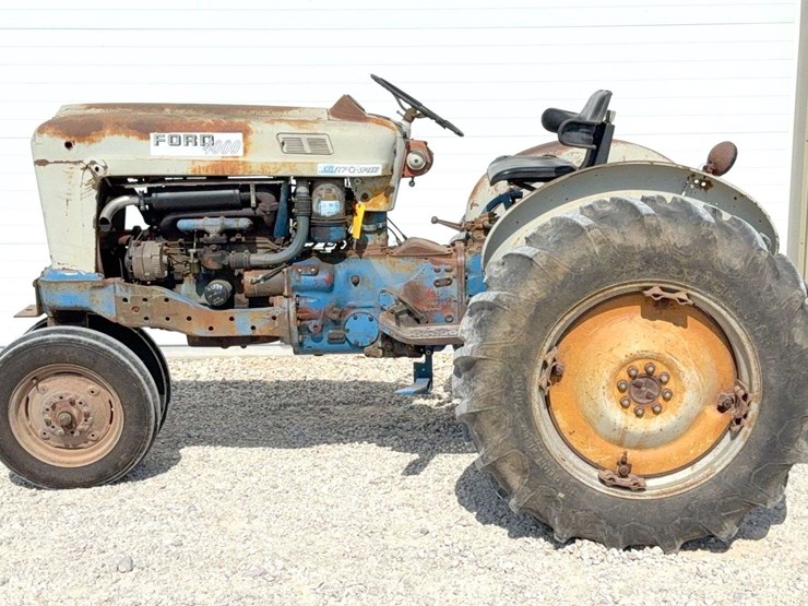 ford-4000-image-4