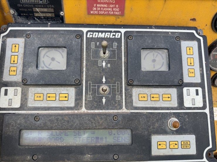 #1415-•-gomaco-gt3600-curb-machine-image-61