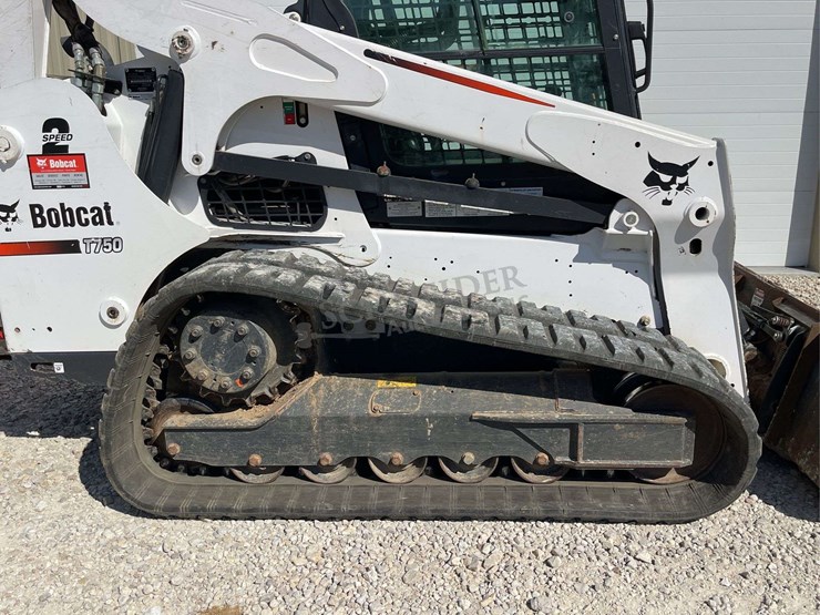 2016-bobcat-t750-image-14