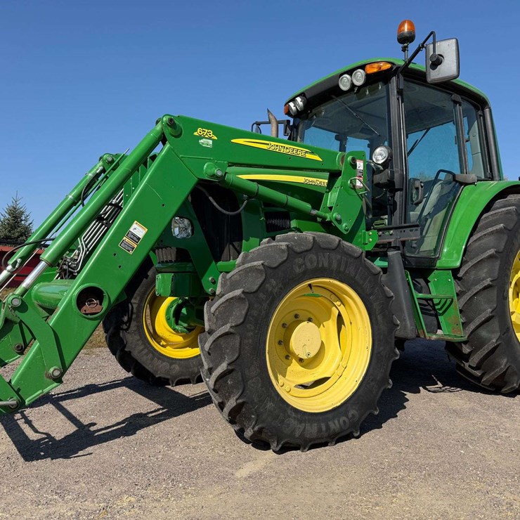 2009 JOHN DEERE 6430 PREMIUM