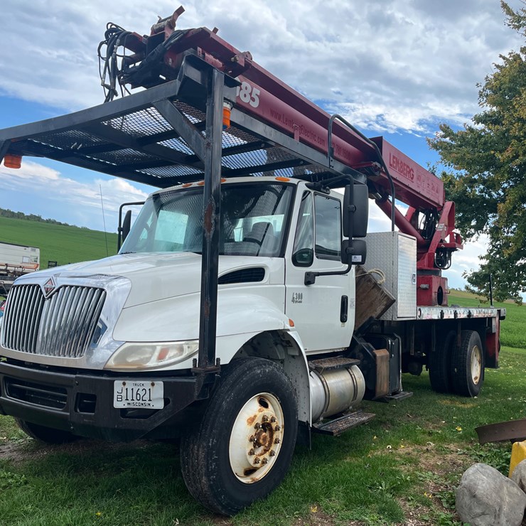 INTERNATIONAL DURASTAR 4300