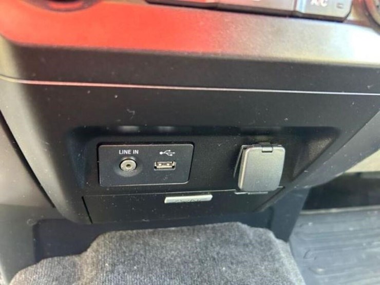 2015-ford-f150-image-16