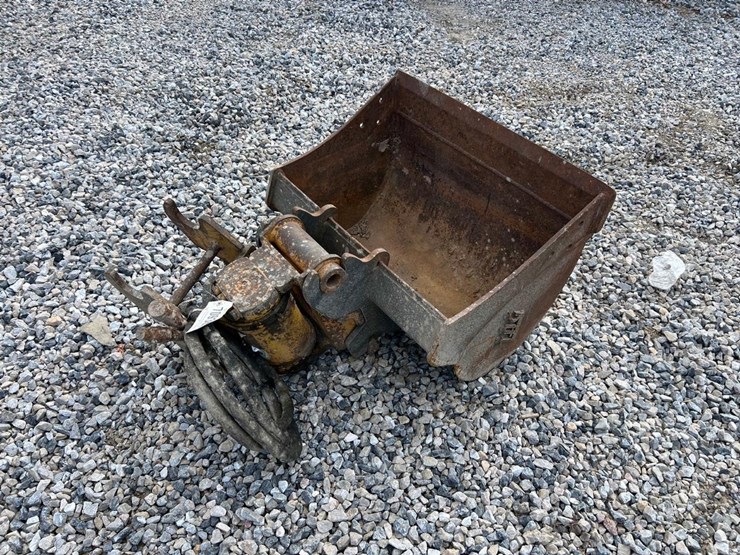 john-deere-30-image-3