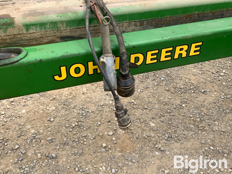 john-deere-7200-image-12