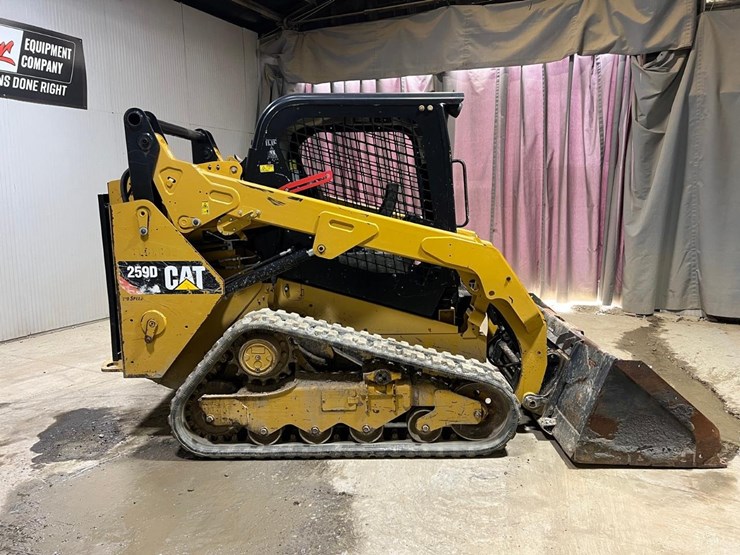 2016-caterpillar-259d-image-7