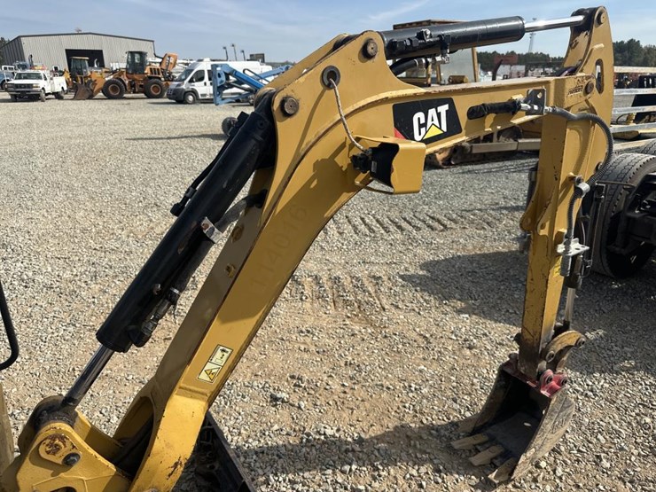 caterpillar-301.7-image-14