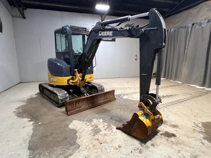 deere-35d-image-7