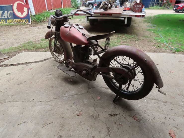 1941-indian-scout-motorcycle-image-11
