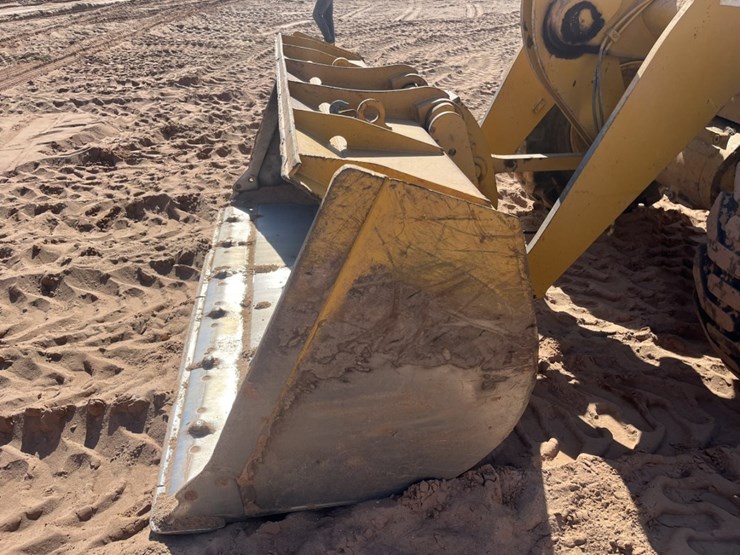 caterpillar-928g-image-10