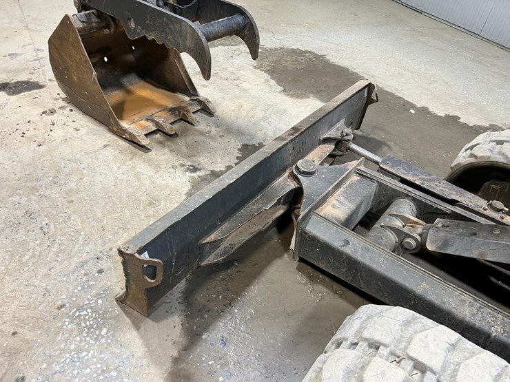 2020-bobcat-e42-image-14