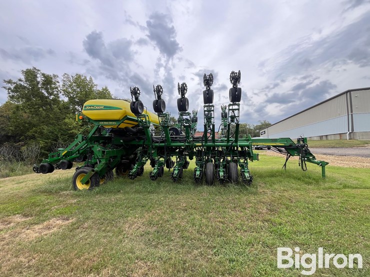 2009-john-deere-1790-ccs-image-4