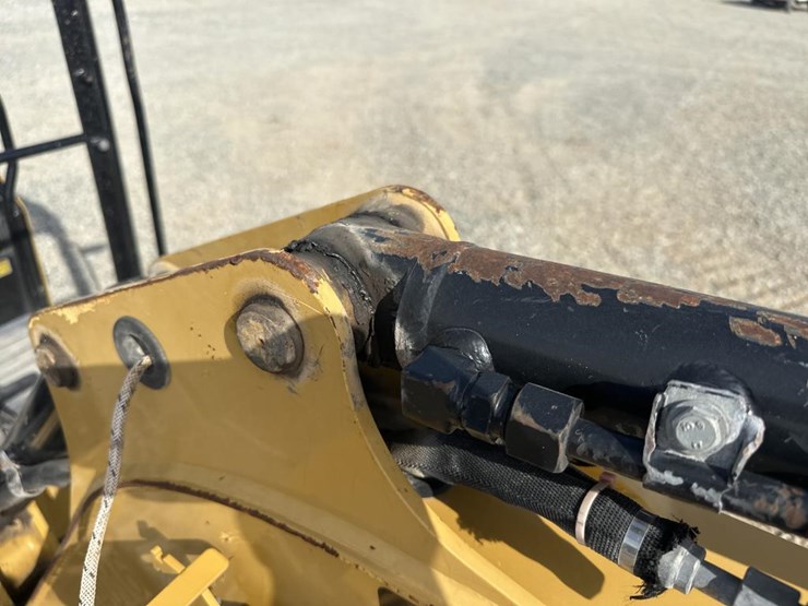 caterpillar-301.7-image-17