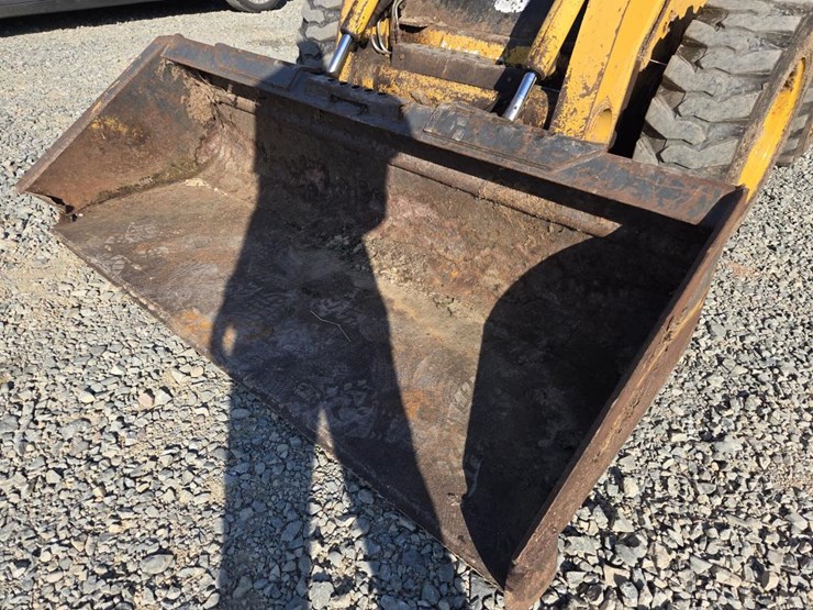 john-deere-250-image-10
