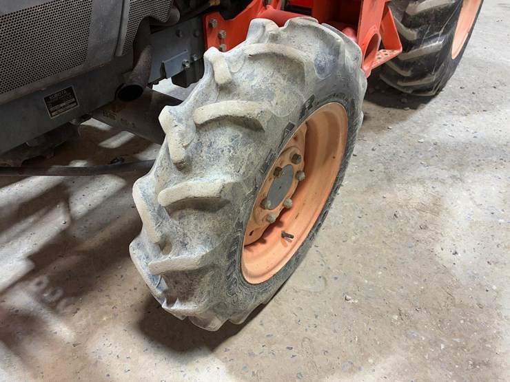 kubota-la463-image-12