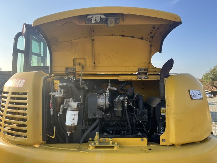 2012-komatsu-pc70-image-28