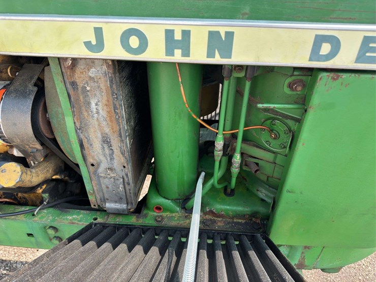 john-deere-2510-image-12