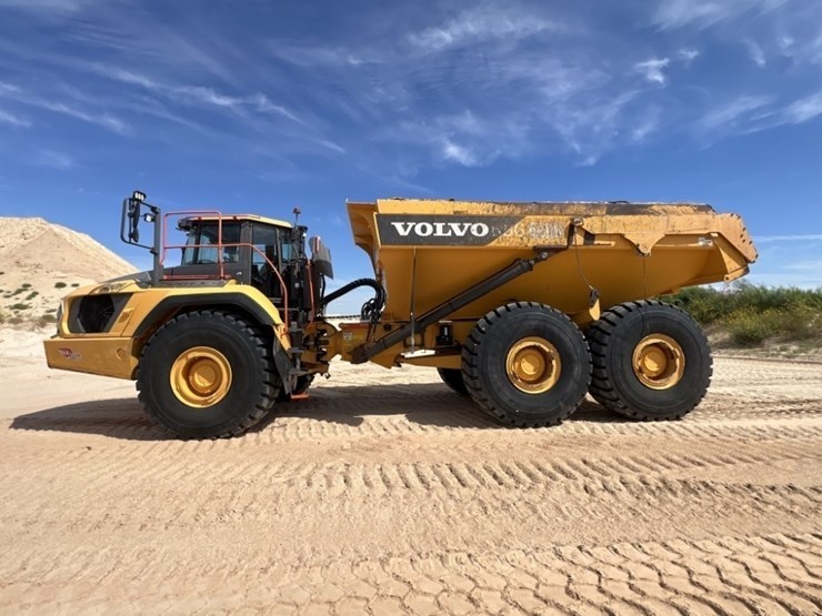 2020-volvo-a60h-image-2