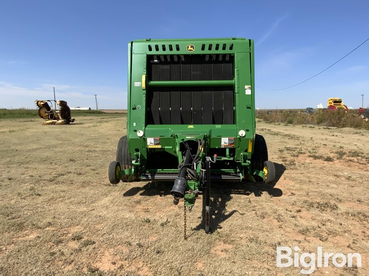 2018-john-deere-560m-image-2