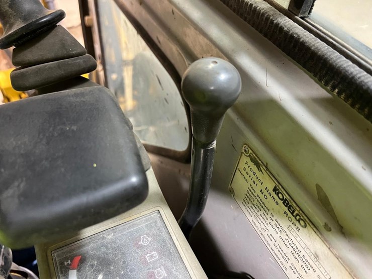 2002-kobelco-sk30sr-image-28