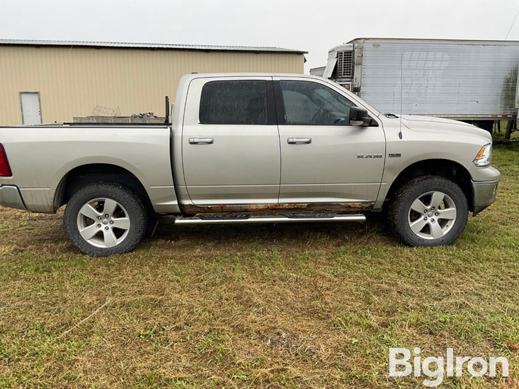 2009-dodge-ram-1500-image-4