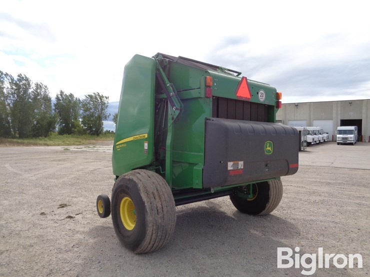 2022-john-deere-560m-image-7
