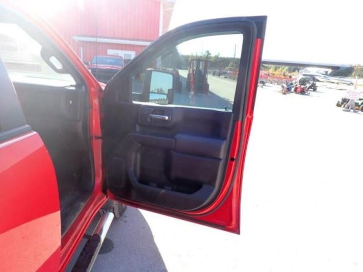 2022-chevrolet-silverado-2500-image-40