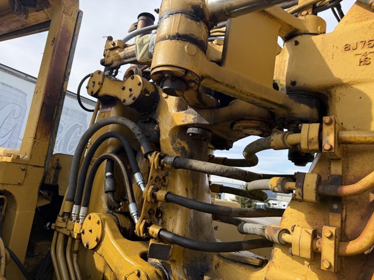 caterpillar-627b-image-22